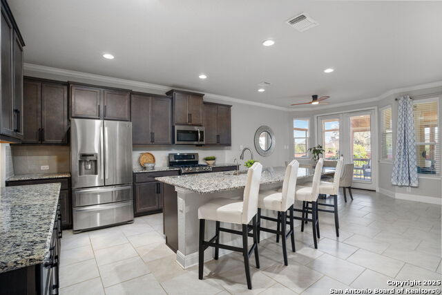 Listing photo id 12 for 624 Minerals Way