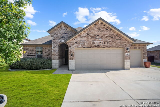 Listing photo id 0 for 624 Minerals Way