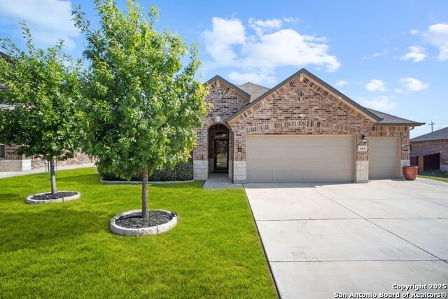 Listing photo id 36 for 624 Minerals Way