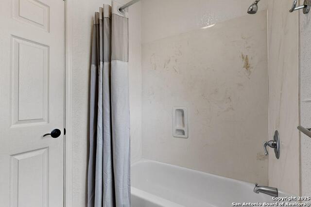 Listing photo id 14 for 145 Rosewood