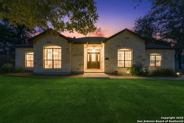 Listing photo id 0 for 145 Rosewood