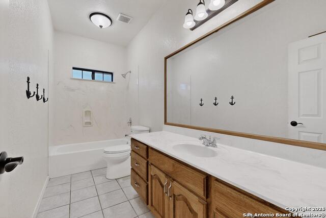 Listing photo id 18 for 145 Rosewood