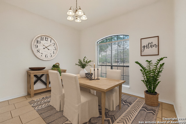 Listing photo id 3 for 145 Rosewood