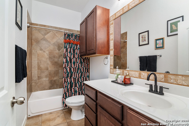 Listing photo id 19 for 8734 Elkhorn Knoll