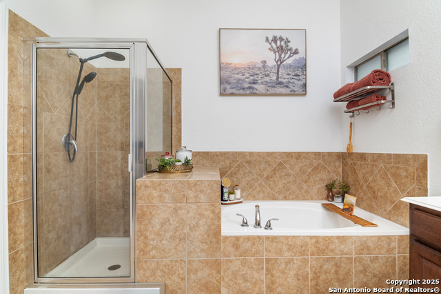 Listing photo id 21 for 8734 Elkhorn Knoll