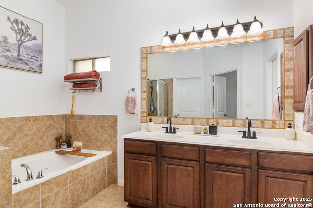 Listing photo id 22 for 8734 Elkhorn Knoll