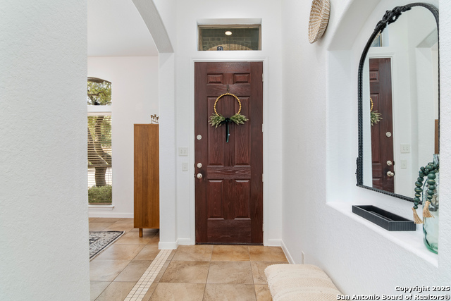 Listing photo id 4 for 8734 Elkhorn Knoll