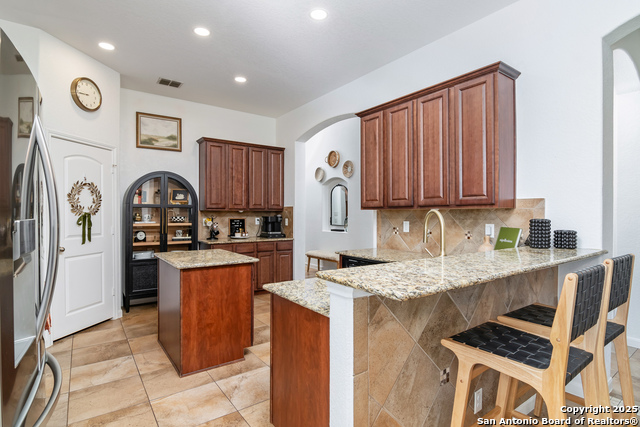 Listing photo id 7 for 8734 Elkhorn Knoll