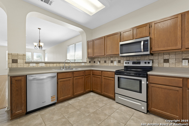 Image 14 of 33 For 117 Kitty Hawk Run