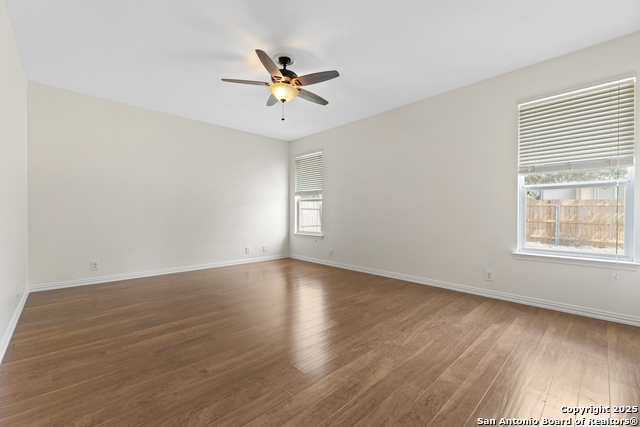 Image 16 of 33 For 117 Kitty Hawk Run