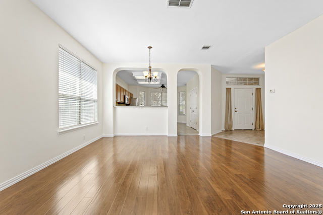 Image 7 of 33 For 117 Kitty Hawk Run