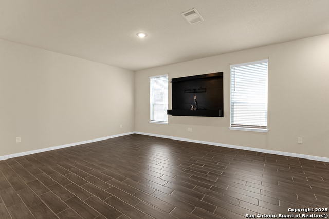 Image 26 of 33 For 9106 Mccoy Pass