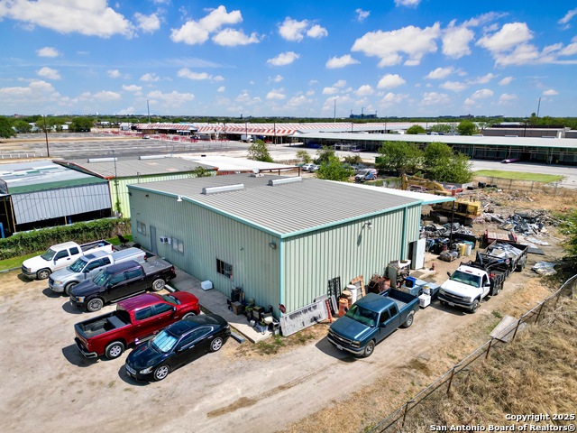 Listing photo id 0 for 12540 State Highway 16 S