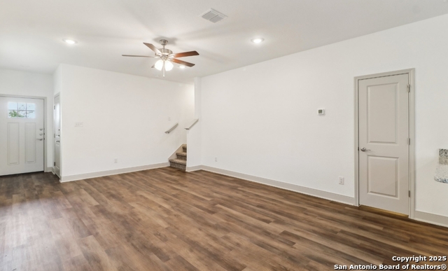 Image 4 of 4 For 7110 Magnolia Creek