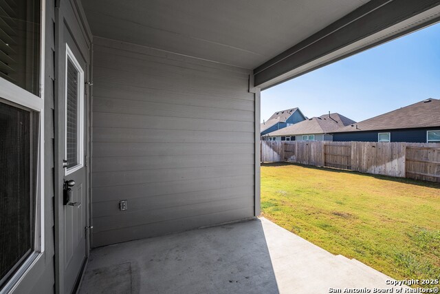 Image 35 of 39 For 645 Jane Long