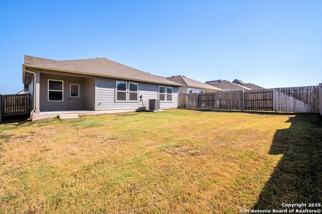 Image 37 of 39 For 645 Jane Long