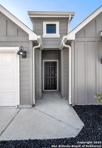 Image 4 of 39 For 645 Jane Long