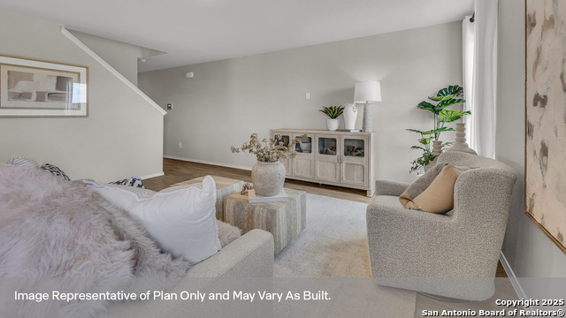 Image 10 of 30 For 722 Jennifer Way