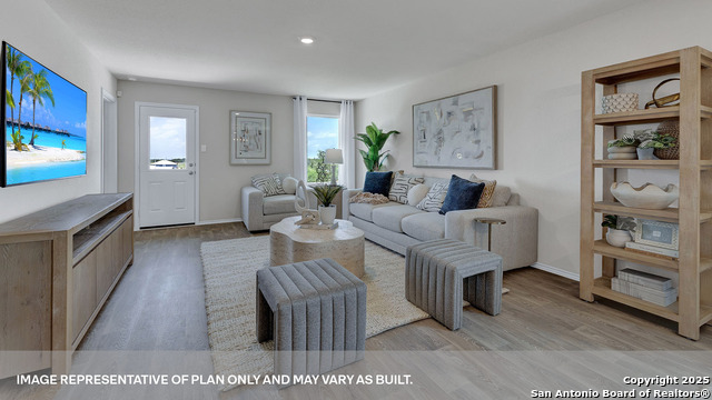 Image 21 of 31 For 730 Jennifer Way