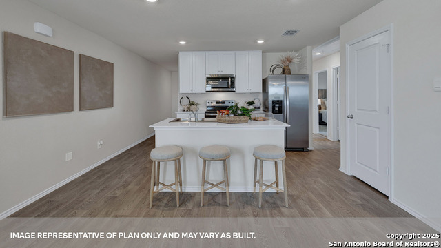 Image 6 of 31 For 730 Jennifer Way