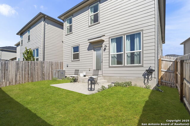 Image 33 of 35 For 14839 Vance Jackson #508