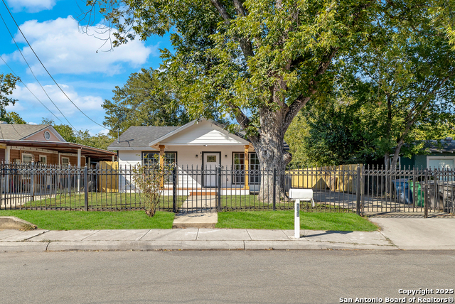 Details for 611 Sims  , San Antonio, TX 78225