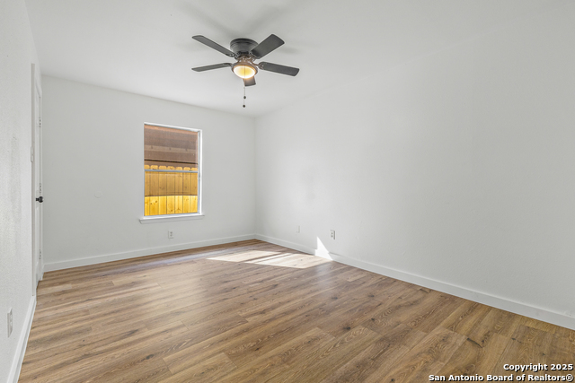 Image 15 of 25 For 611 Sims