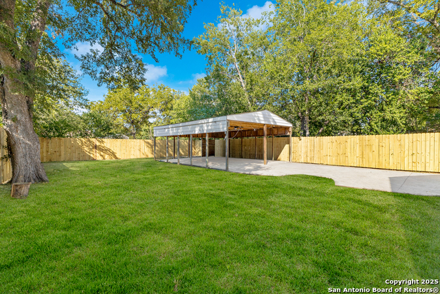 Image 25 of 25 For 611 Sims