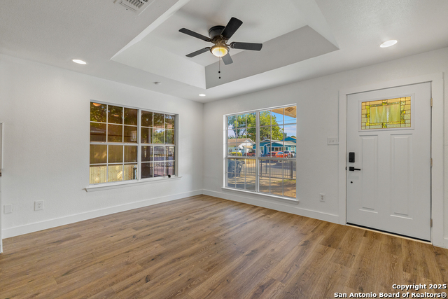 Image 5 of 25 For 611 Sims