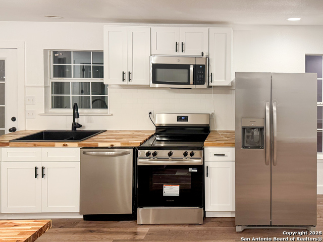 Image 9 of 25 For 611 Sims