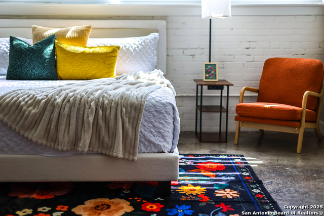 Image 26 of 62 For 1401 Flores S 202