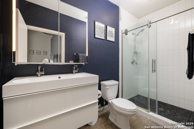 Image 28 of 62 For 1401 Flores S 202