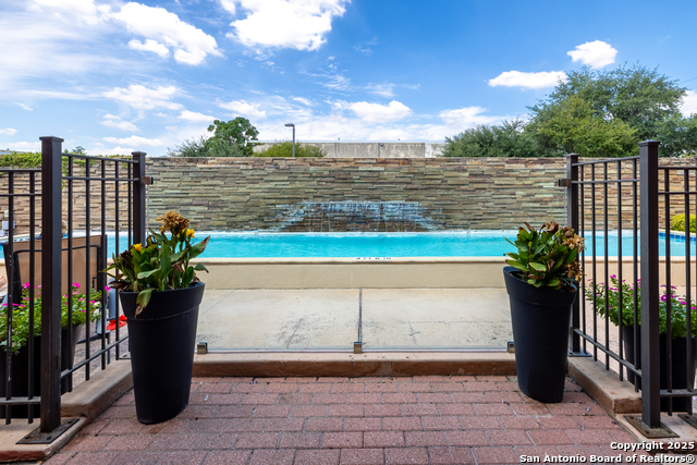 Image 50 of 62 For 1401 Flores S 202