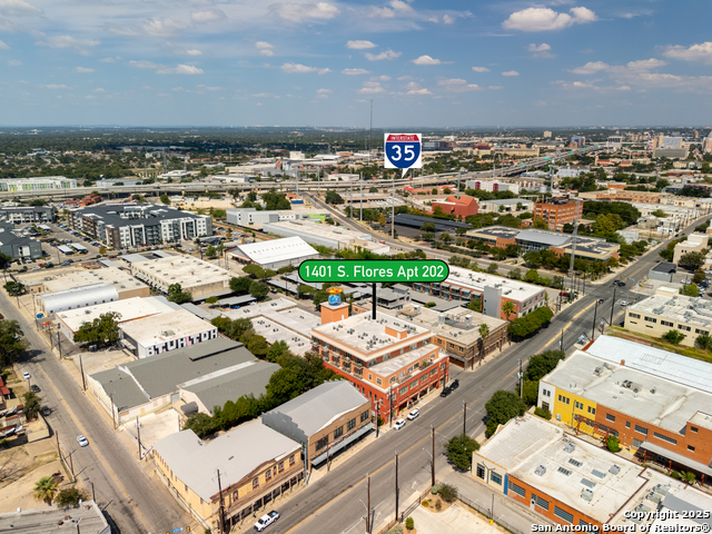 Image 60 of 62 For 1401 Flores S 202