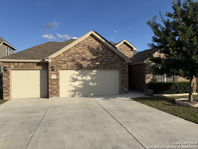 Listing photo id 0 for 10510 Coyote Run