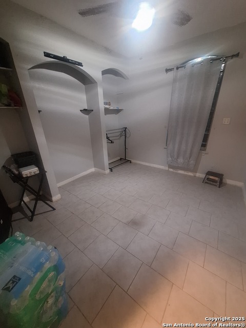 Image 10 of 17 For 1105 Center St N