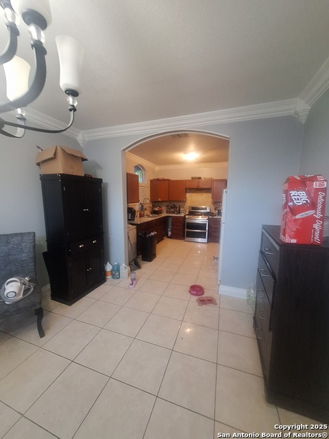 Image 4 of 17 For 1105 Center St N