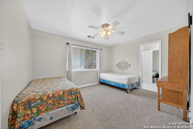 Image 20 of 27 For 14043 Oakhill