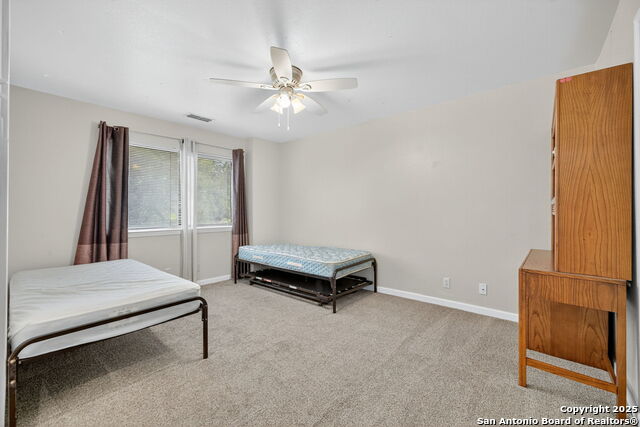 Image 21 of 27 For 14043 Oakhill