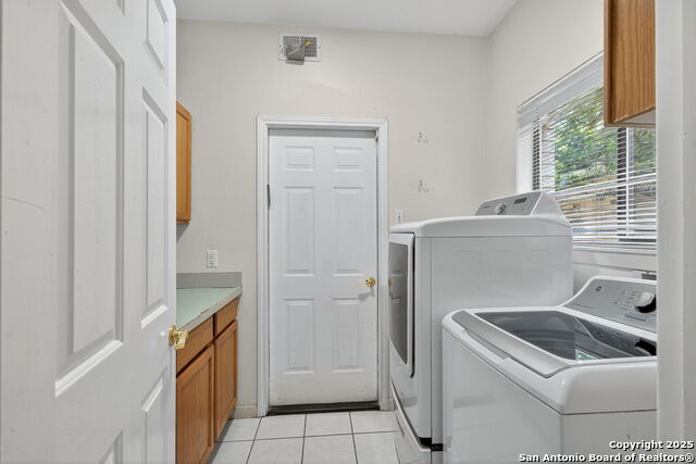 Image 23 of 27 For 14043 Oakhill