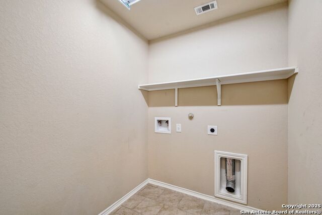 Listing photo id 11 for 11135 Creek Eagle