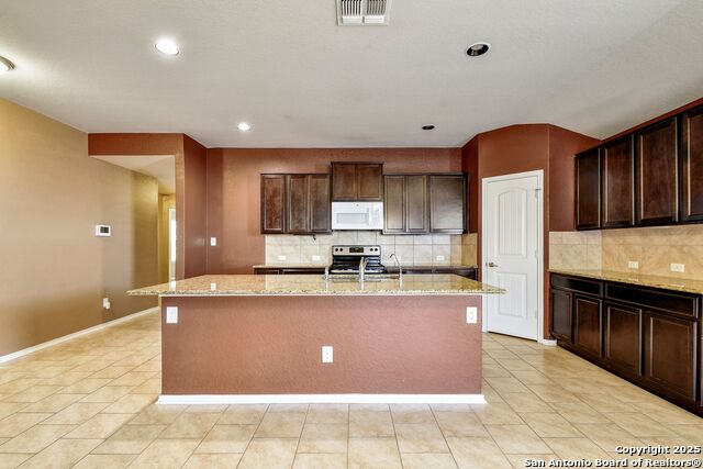 Listing photo id 4 for 11135 Creek Eagle