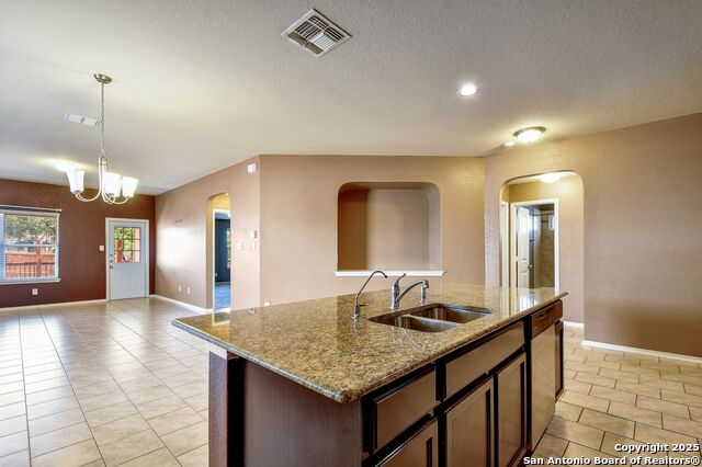 Listing photo id 6 for 11135 Creek Eagle