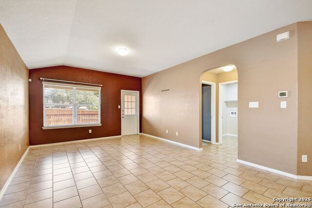 Listing photo id 7 for 11135 Creek Eagle