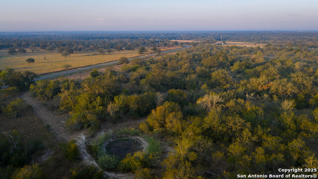 Listing photo id 18 for 916 County Road 421