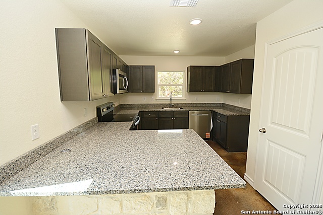 Image 3 of 10 For 1452 Laguna  