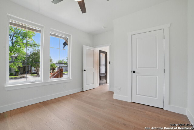 Image 13 of 28 For 727 Hammond  