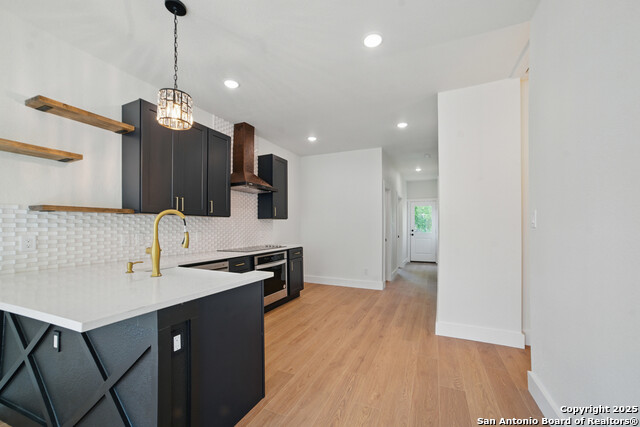 Image 2 of 28 For 727 Hammond  