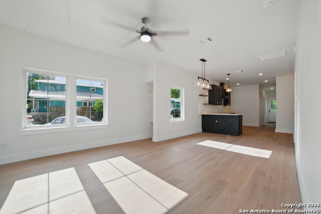 Image 7 of 28 For 727 Hammond  