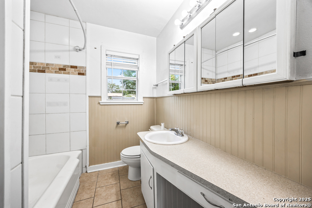 Image 10 of 12 For 1211 C St  